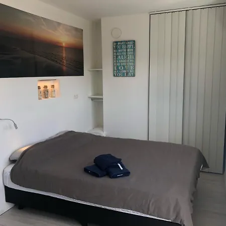 Apartment Sea-senses Com/blue Moon